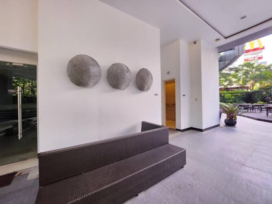 Bgc Fresh & Cozy Studio Near Burgos Circle With Fast Internet Connection Manila Kültér fotó