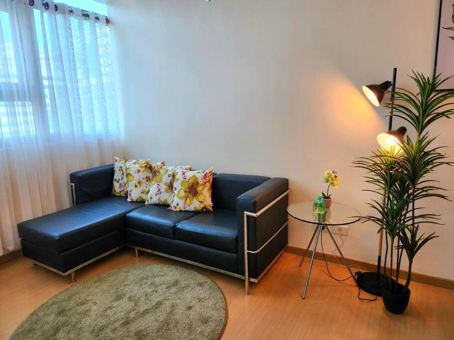 Bgc Fresh & Cozy Studio Near Burgos Circle With Fast Internet Connection Manila Kültér fotó